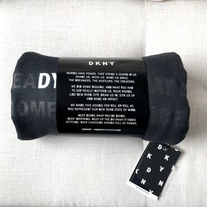 Celebrity DKNY Black Hoodie STATEOFMIND small NWT